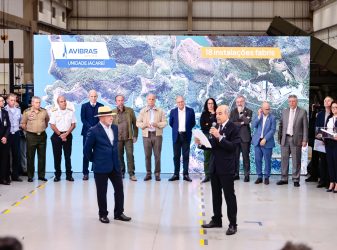 Visita Lula Avibras Aeroco capa.jpg
